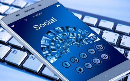 Réseaux sociaux, smartphones et valeurs morales à l’ère numérique